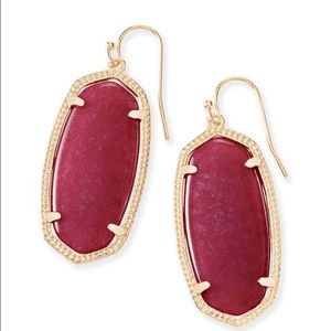 Kendra Scott Elle maroon earrings